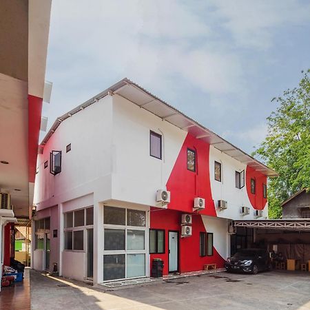 OYO 866 Idola Residence Jacarta Exterior foto