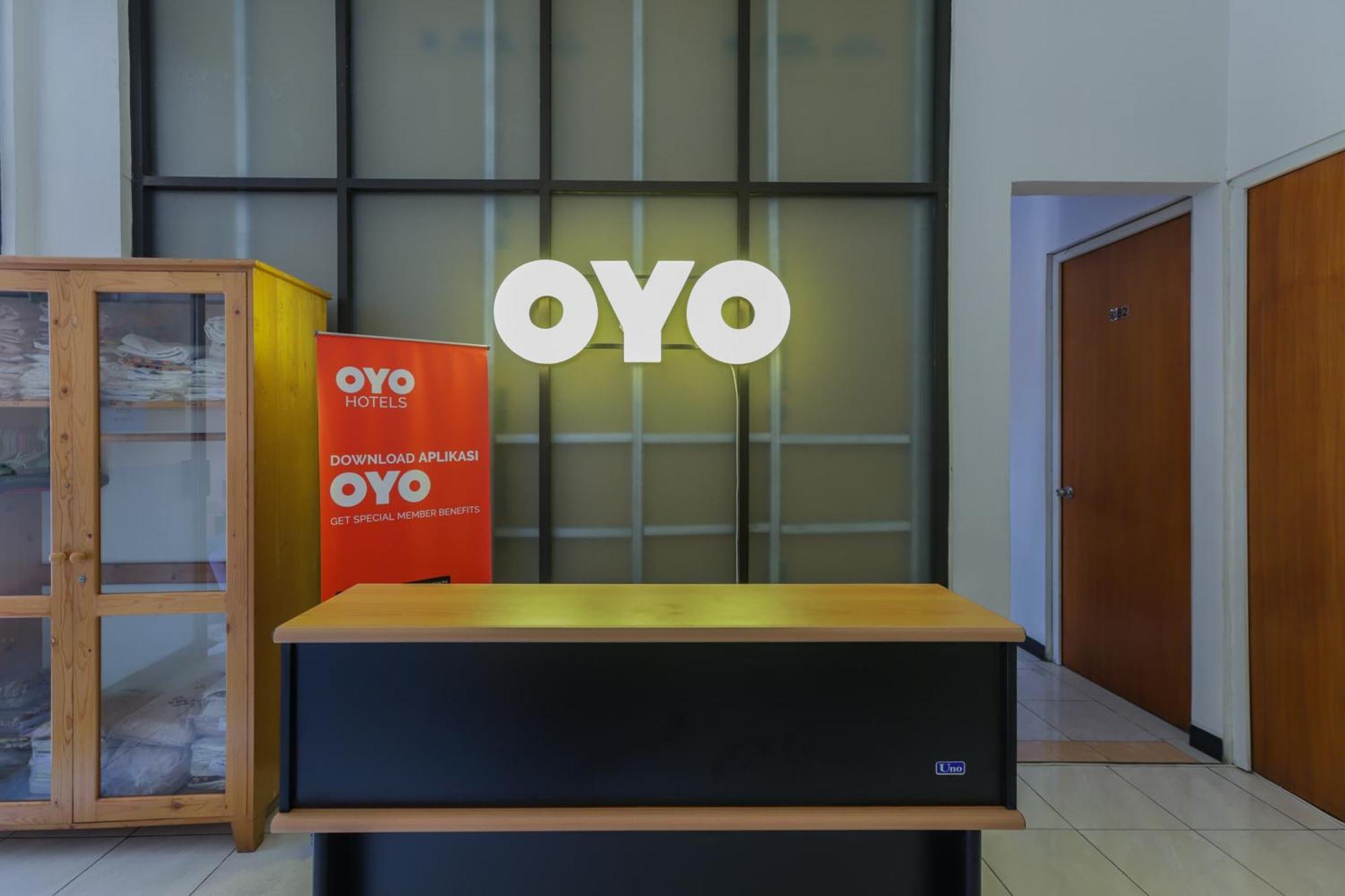 OYO 866 Idola Residence Jacarta Exterior foto
