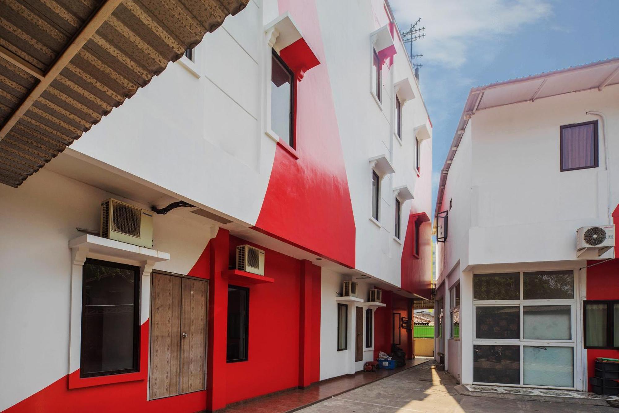 OYO 866 Idola Residence Jacarta Exterior foto