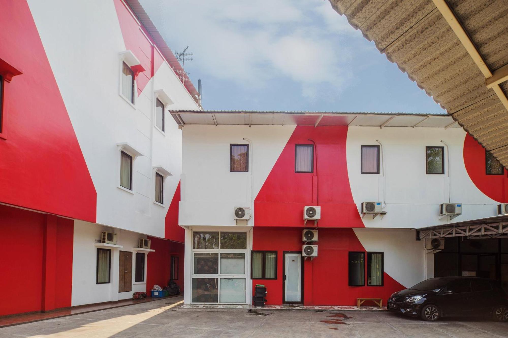 OYO 866 Idola Residence Jacarta Exterior foto
